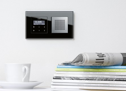 Gira Esprit, black glass RDS radio, colour aluminium